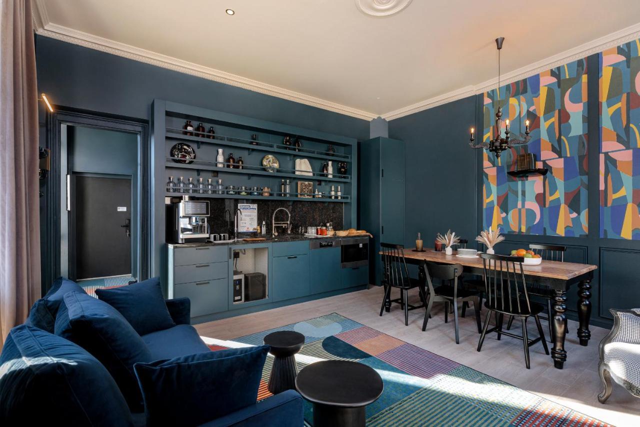Hotel Corneille - Entree Autonome, Reception En Ligne - Encore Mieux Tours Bagian luar foto